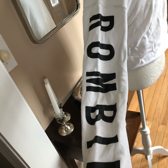 HOODIE - Picture 3 of 4